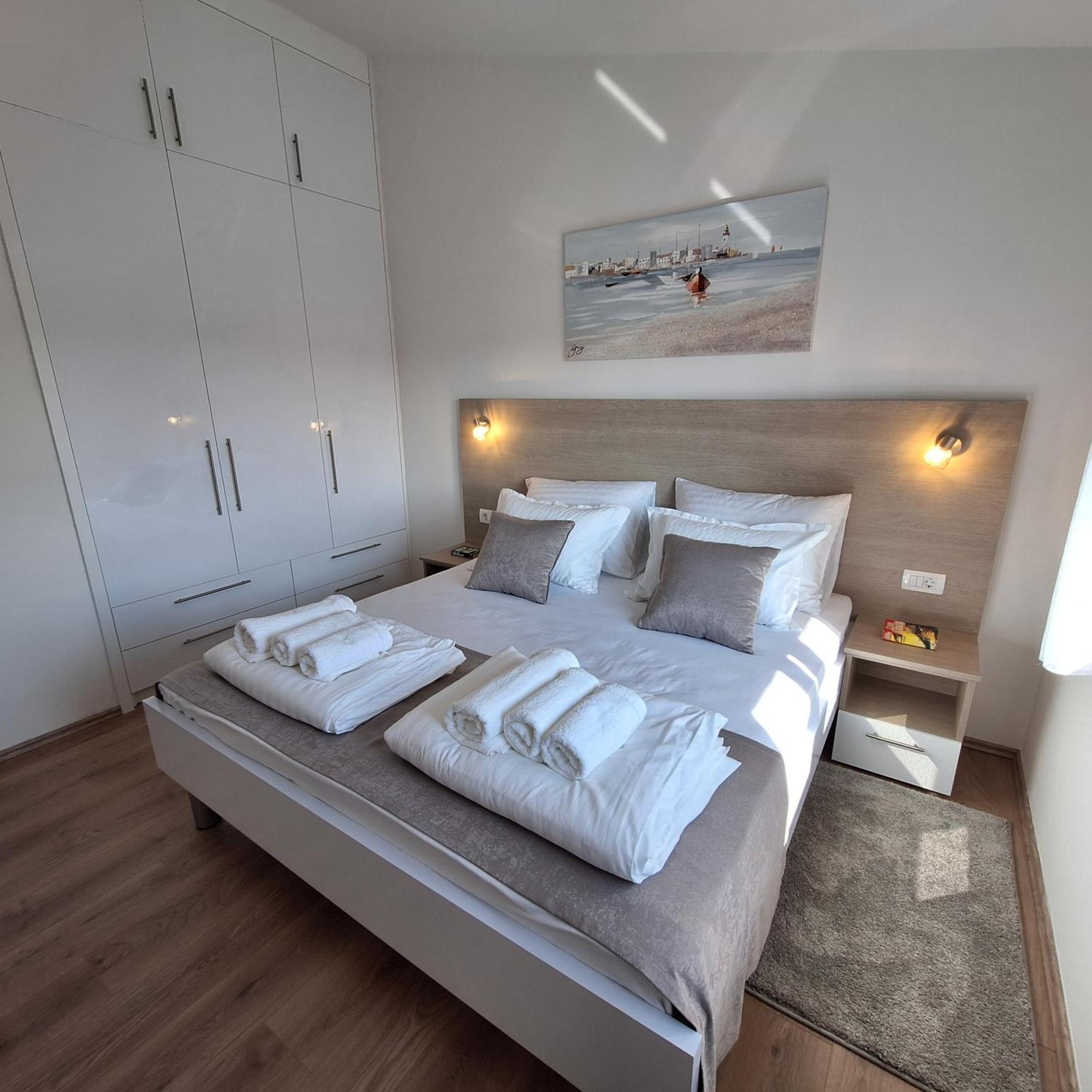 Apartments Elena & Lana Zadar Luaran gambar